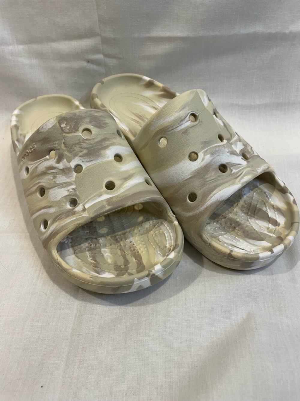 CROCS Marbled Beige White Slide Sandals